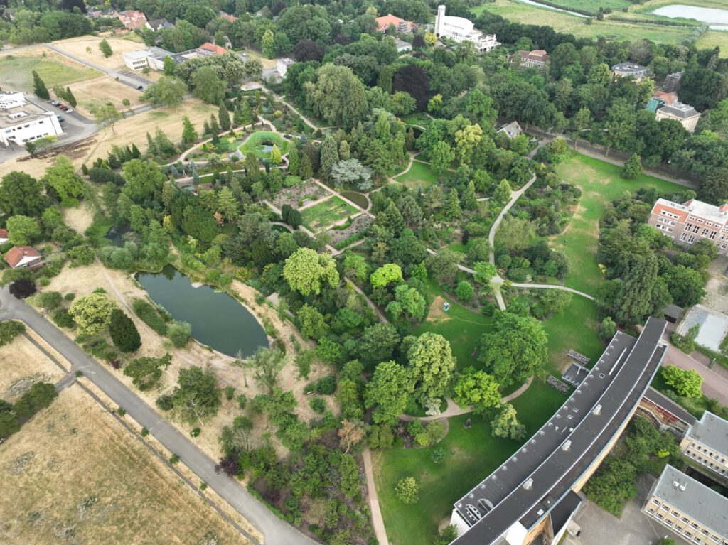 vogelvlucht arboretum De Dreijen wageningen